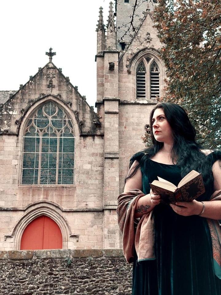 aurelie professionnelle du digitale et voix d'obscura sancta