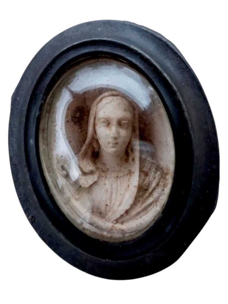 Médaillon religieux ancien XIXe siècle, Vierge Marie sous verre bombé